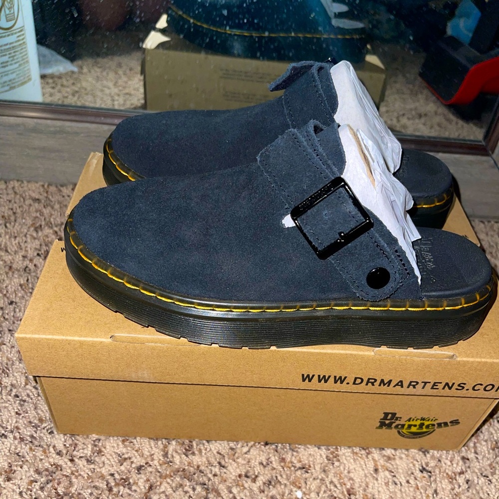 Dr. Martens Carlson Mule. Women’s size 6